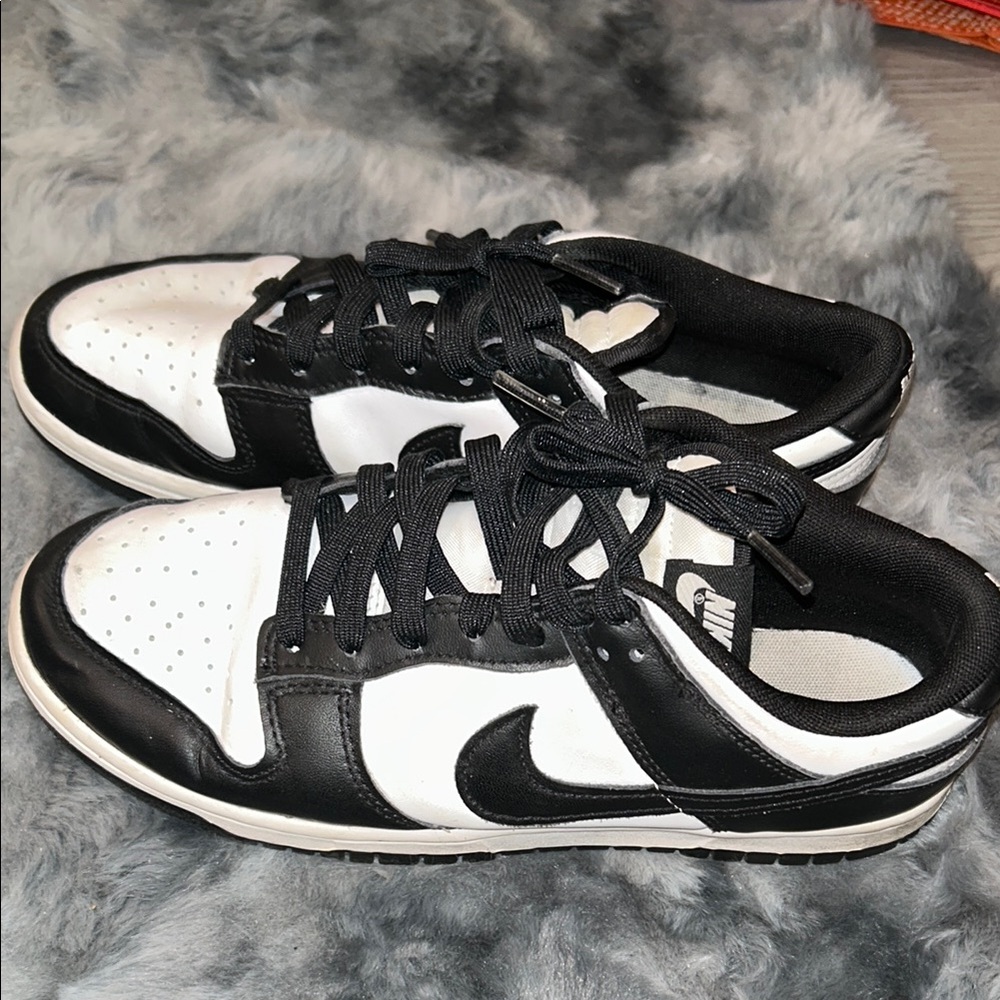 Nike Black and White Sneakers